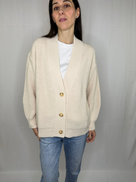 Cardigan over Lumina