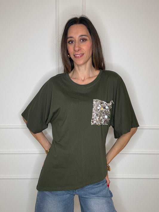 T-shirt asimmetrica tasca paillettes