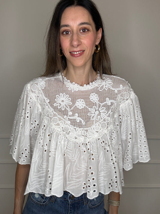 Blusa sangallo macramè